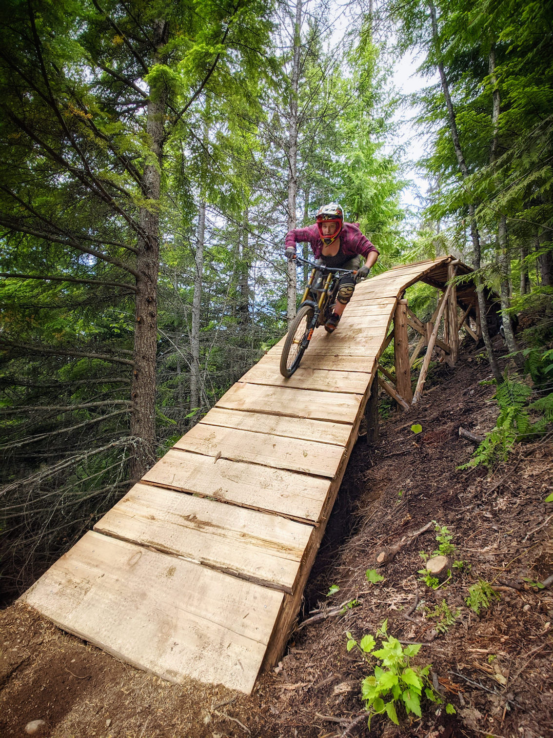 BC Ale Trail Features Castlegar Beer and Mountain Biking